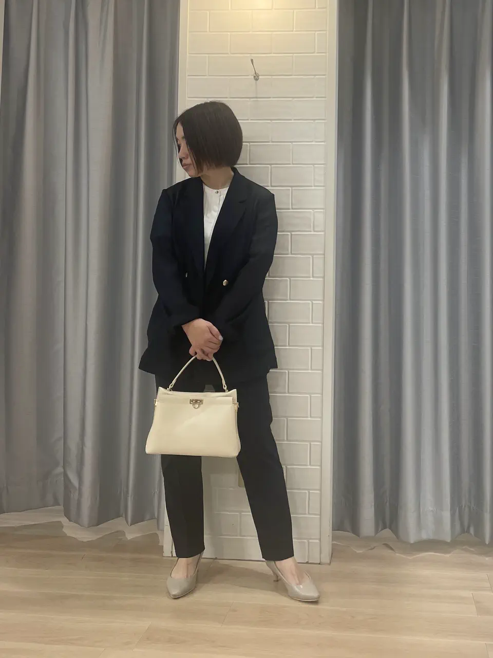 ANY SIS 丸岡 コーディネート画像