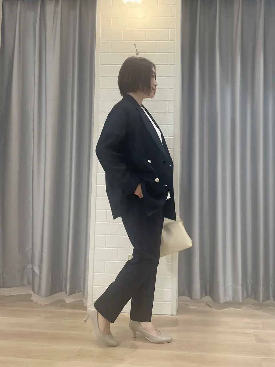 ANY SIS 丸岡 コーディネート画像