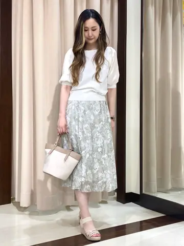 ANY SIS STAFF コーディネート画像