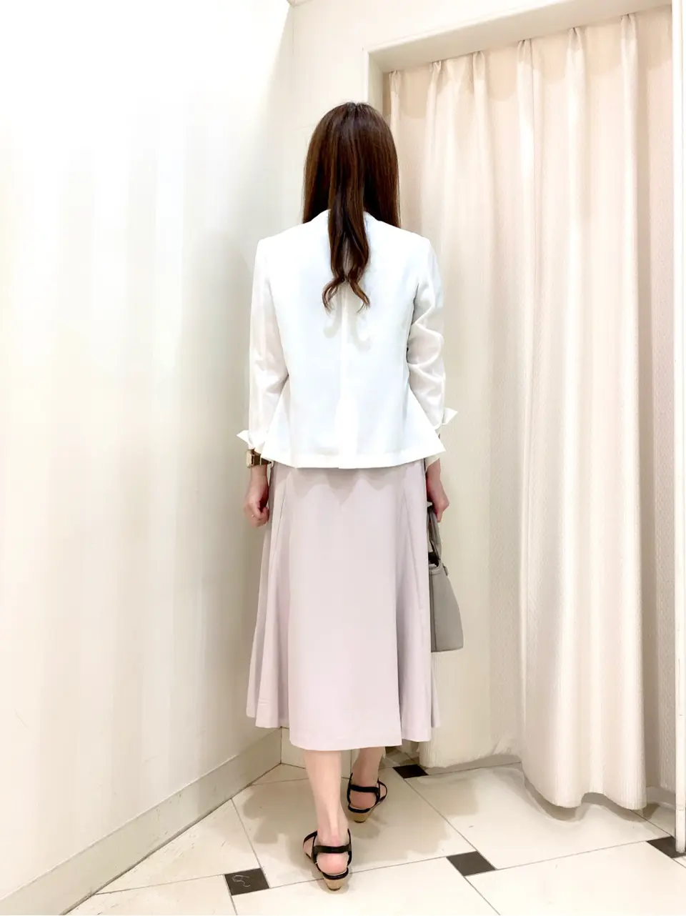 ANY SIS 金井 コーディネート画像