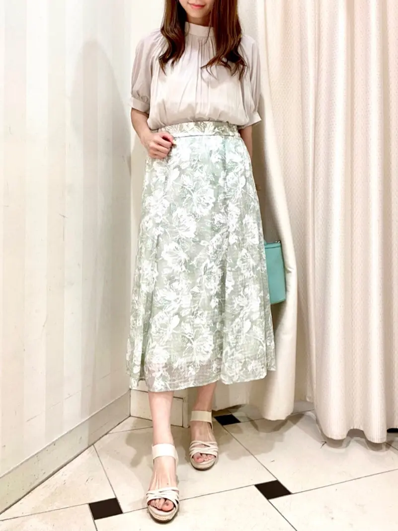 ANY SIS 金井 コーディネート画像