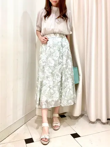 ANY SIS 金井 コーディネート画像