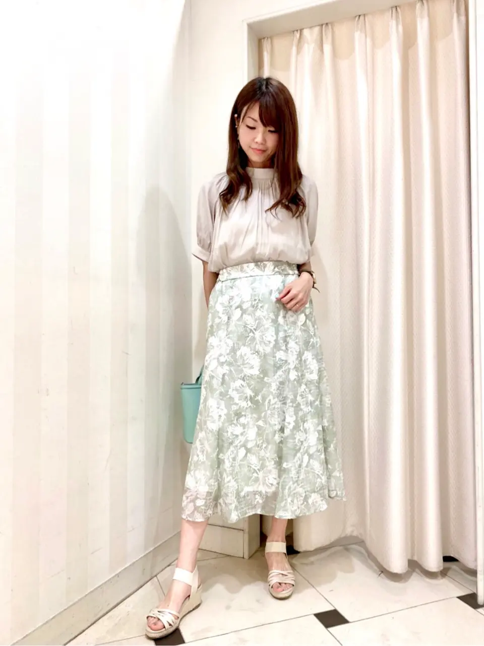 ANY SIS 金井 コーディネート画像