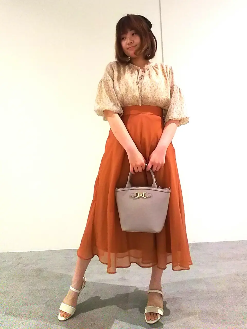  川根　彩 コーディネート画像