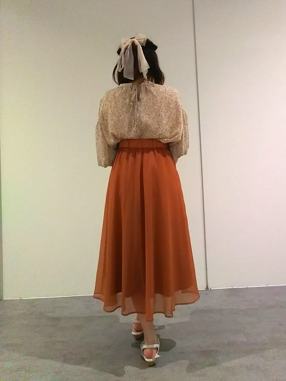 ANY SIS 川根　彩 コーディネート画像