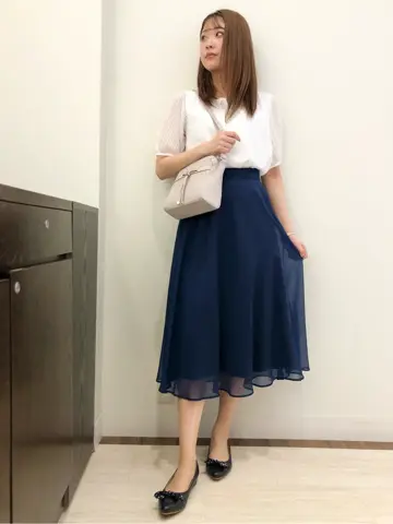 ANY SIS スタッフ コーディネート画像