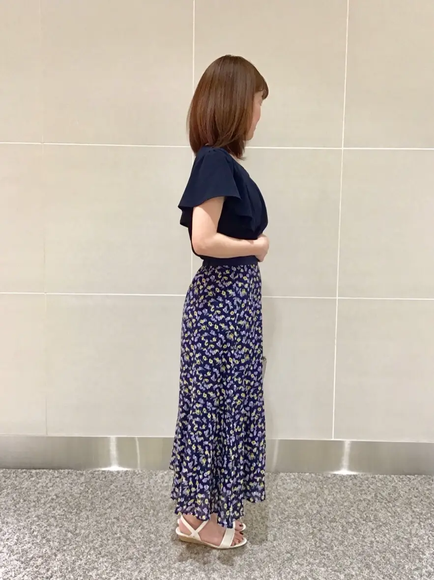 ANY SIS 浅野 コーディネート画像