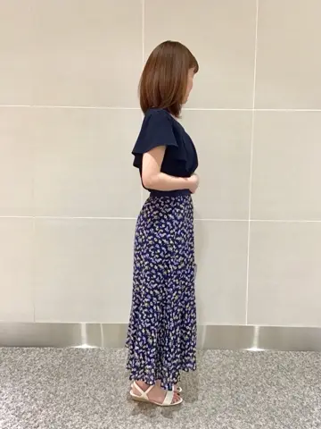 ANY SIS 浅野 コーディネート画像