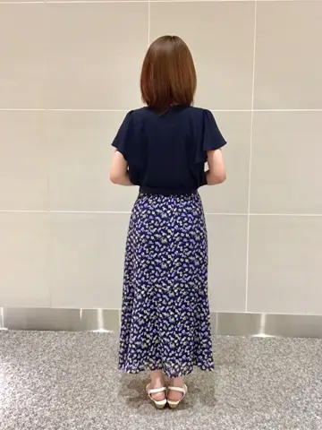 ANY SIS 浅野 コーディネート画像