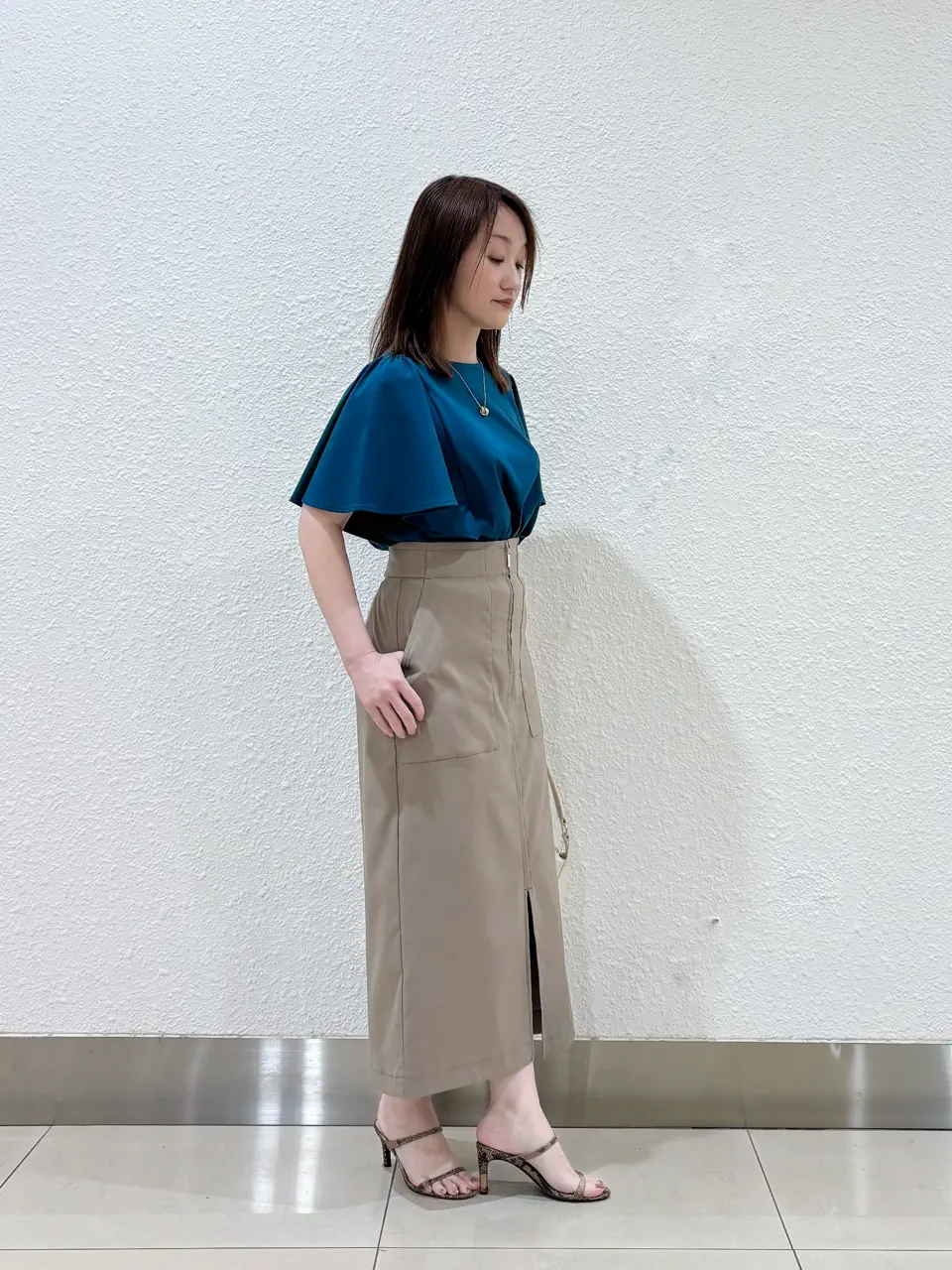 ANY SIS 加藤 コーディネート画像