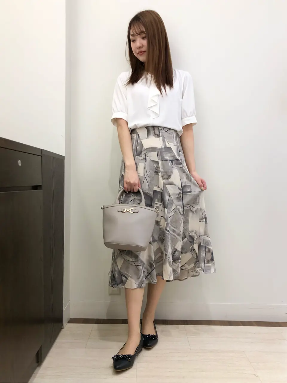 ANY SIS スタッフ コーディネート画像