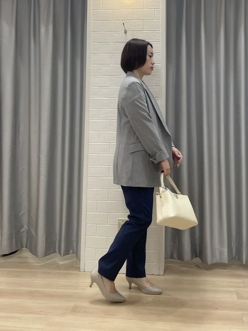 ANY SIS 丸岡 コーディネート画像