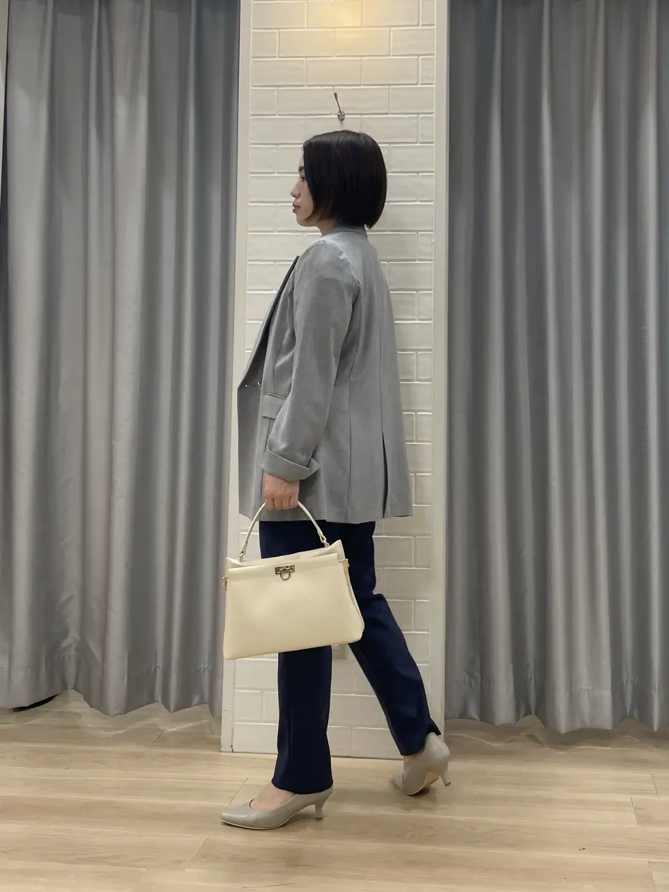 ANY SIS 丸岡 コーディネート画像