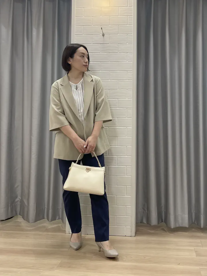 ANY SIS 丸岡 コーディネート画像
