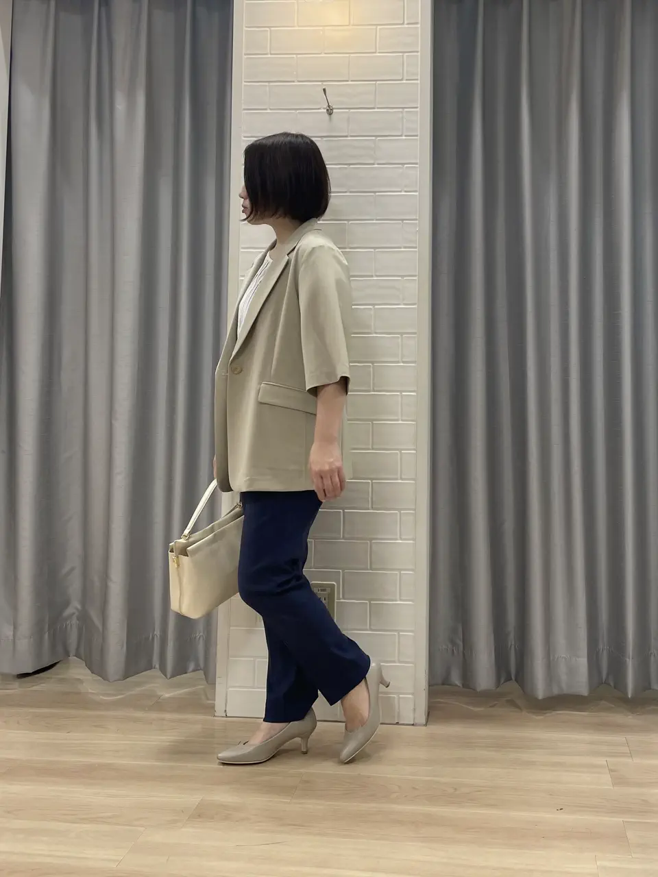 ANY SIS 丸岡 コーディネート画像