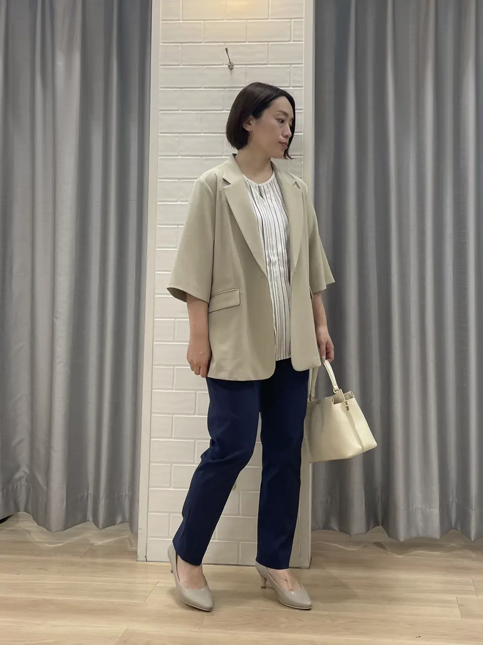ANY SIS 丸岡 コーディネート画像