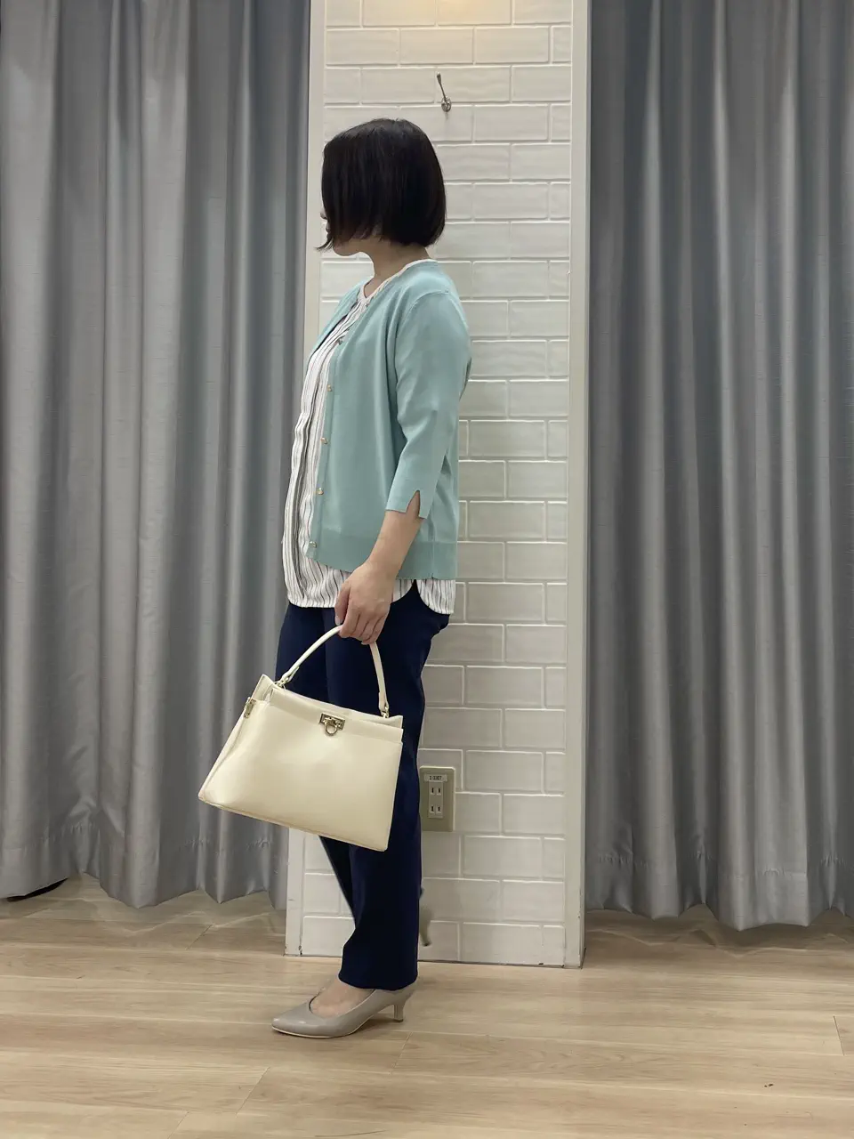 ANY SIS 丸岡 コーディネート画像