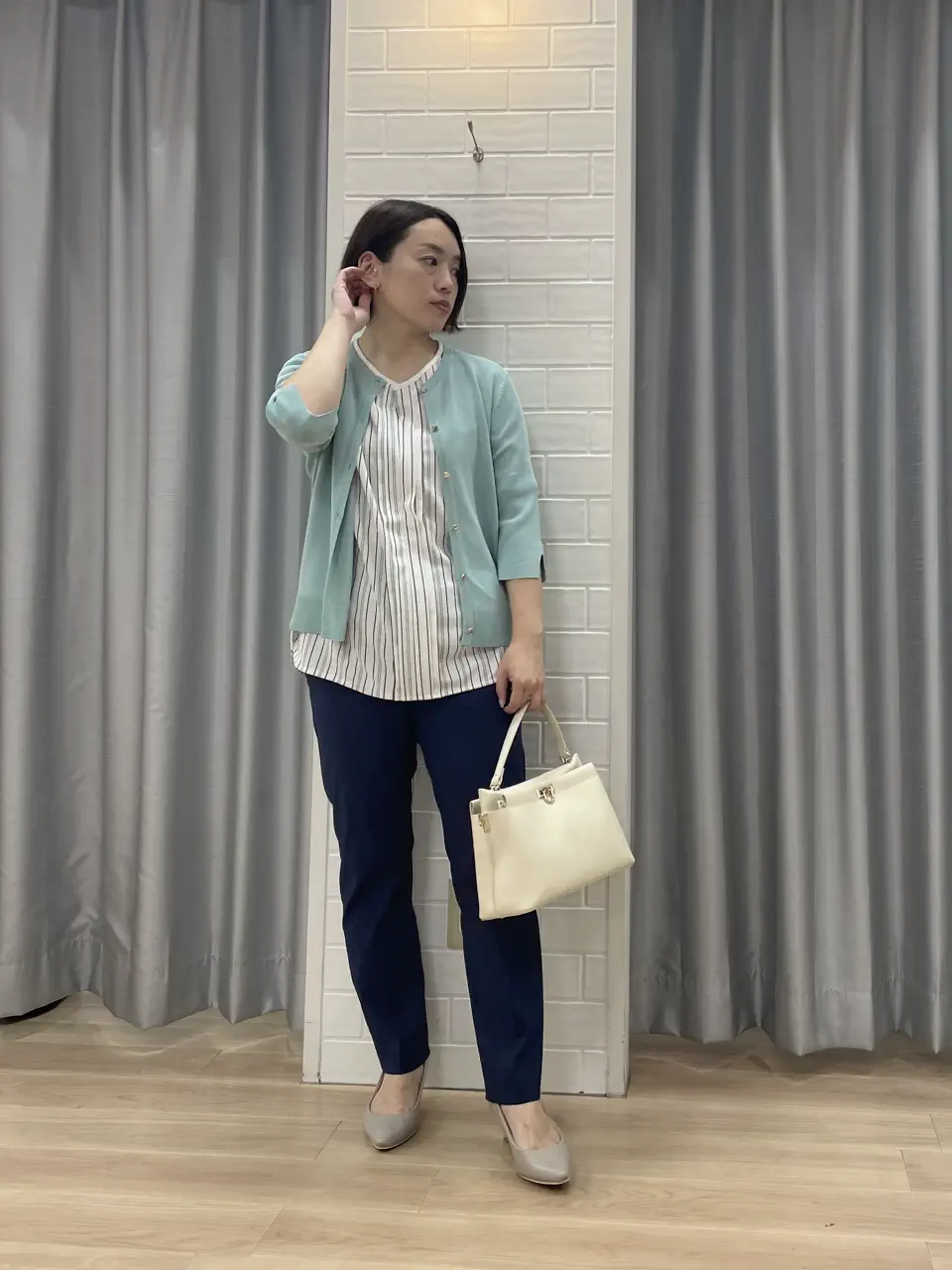 ANY SIS 丸岡 コーディネート画像