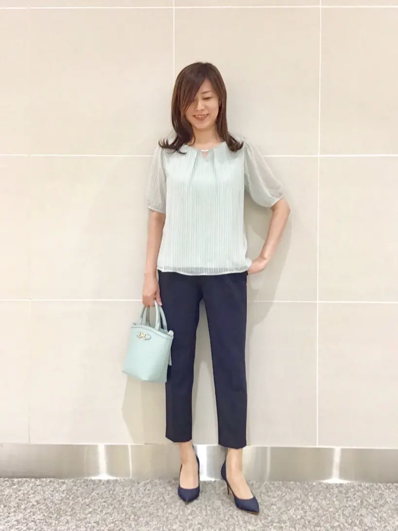 ANY SIS スタッフ コーディネート画像