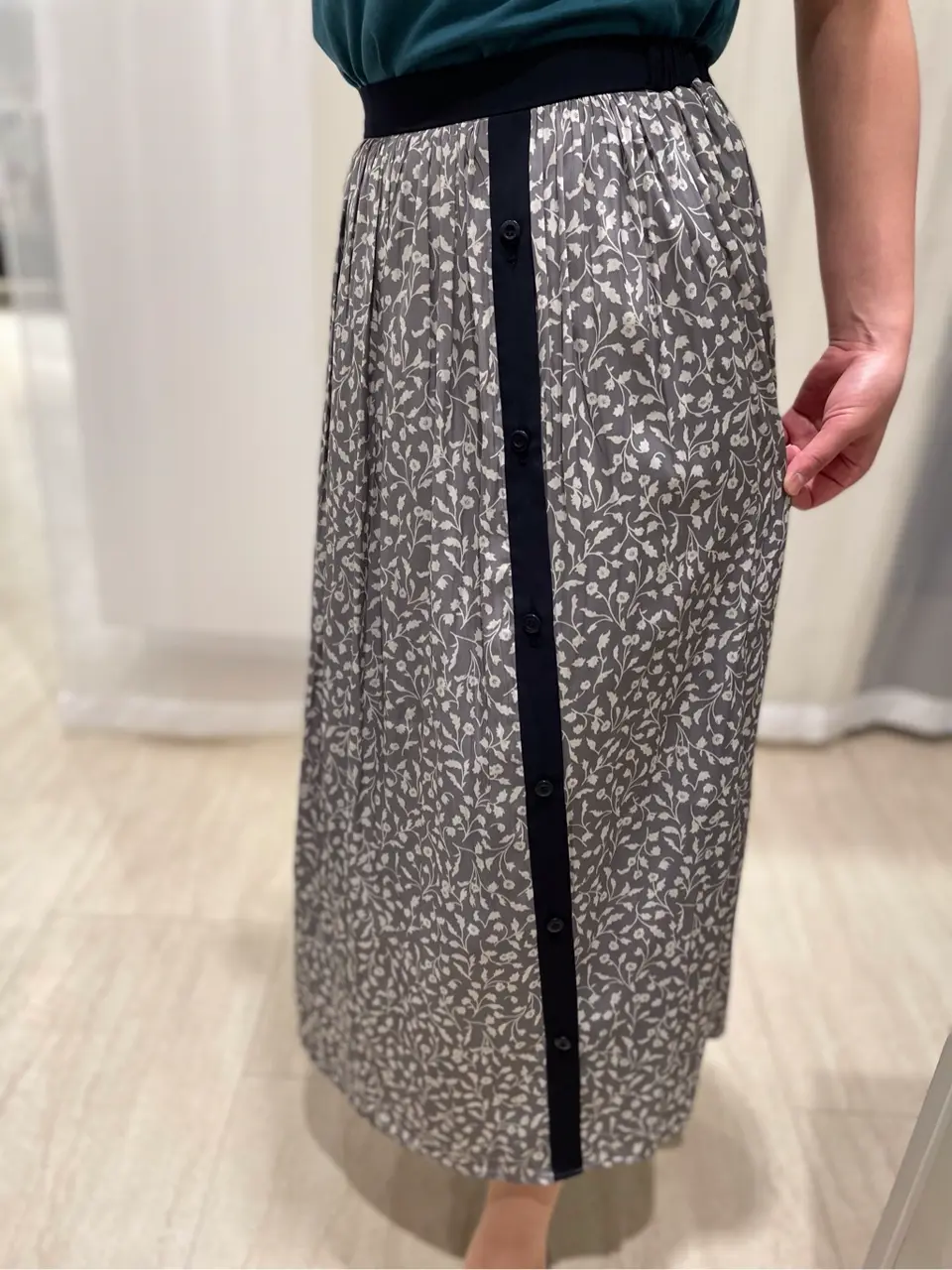 ANY SIS 塩田 コーディネート画像