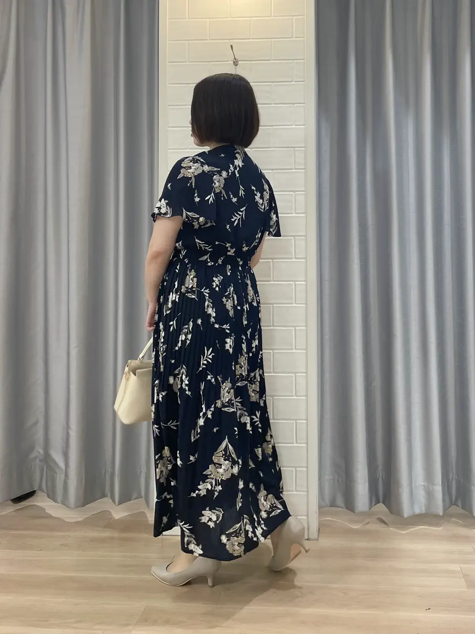ANY SIS 丸岡 コーディネート画像