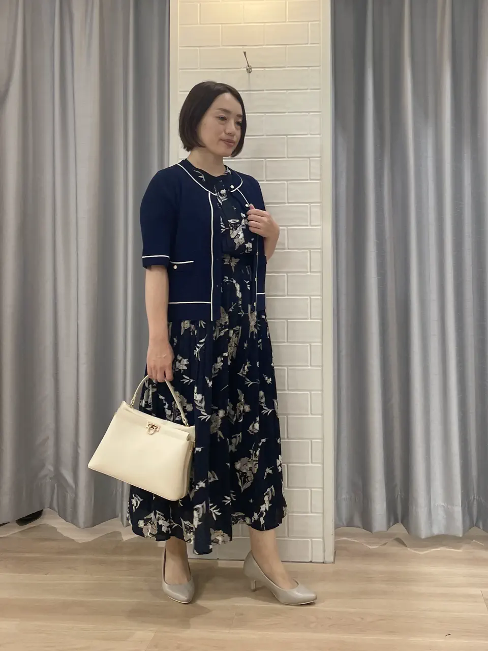 ANY SIS 丸岡 コーディネート画像
