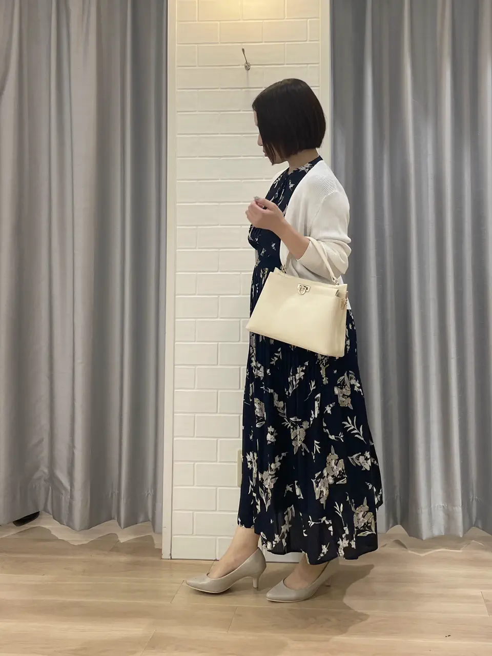 ANY SIS 丸岡 コーディネート画像