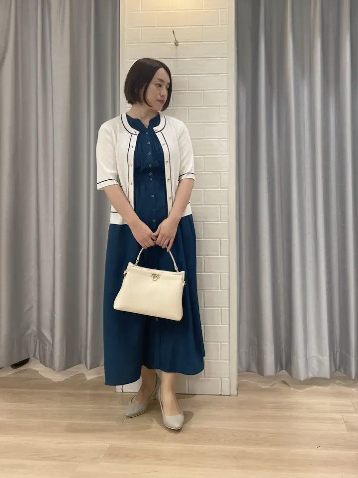 ANY SIS 丸岡 コーディネート画像