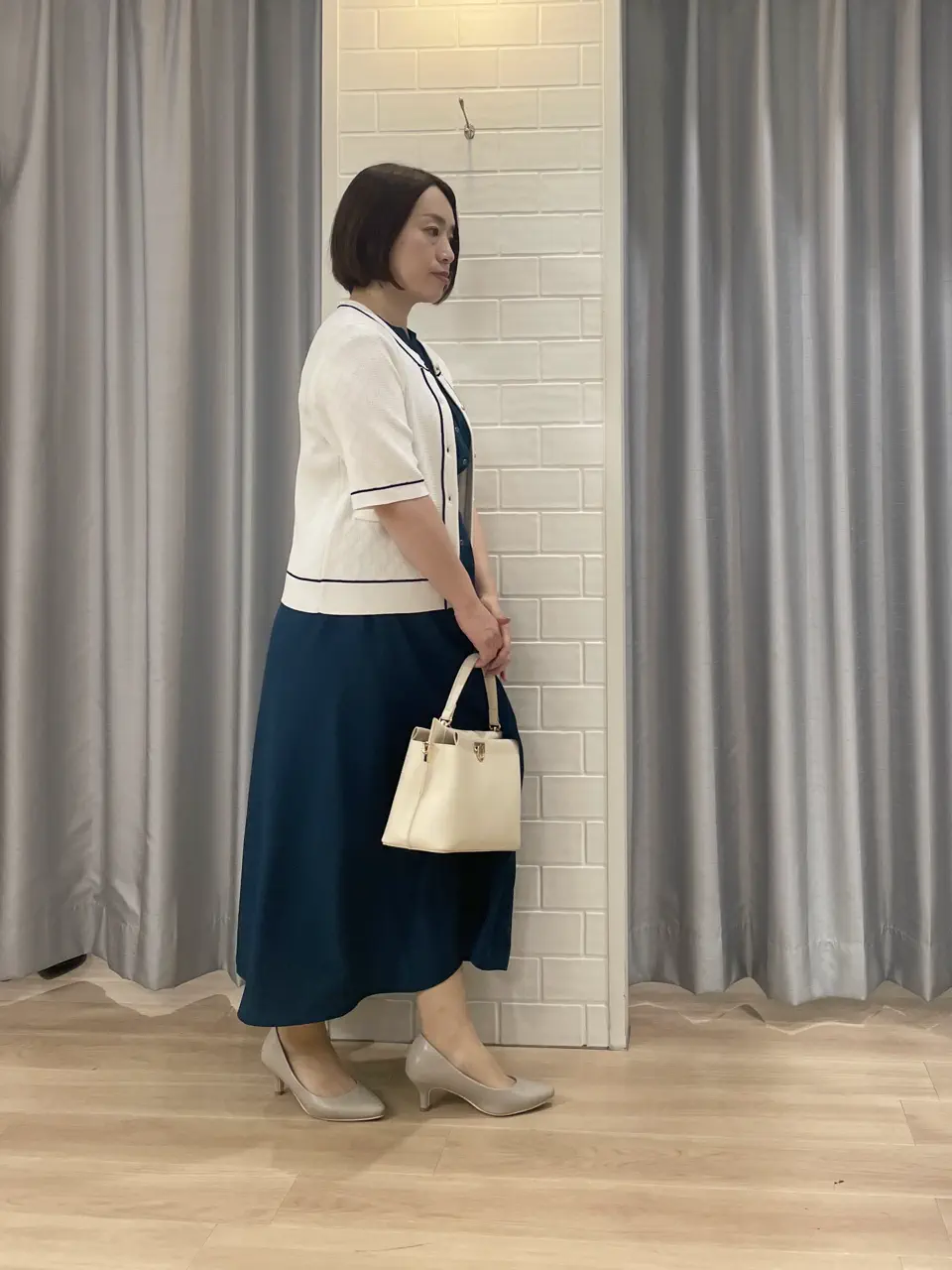 ANY SIS 丸岡 コーディネート画像
