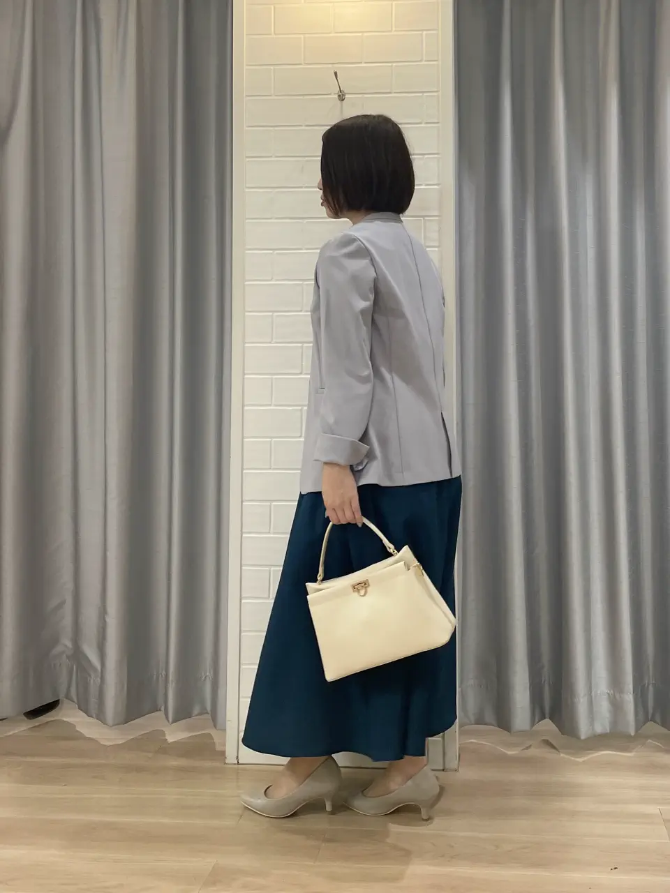 ANY SIS 丸岡 コーディネート画像