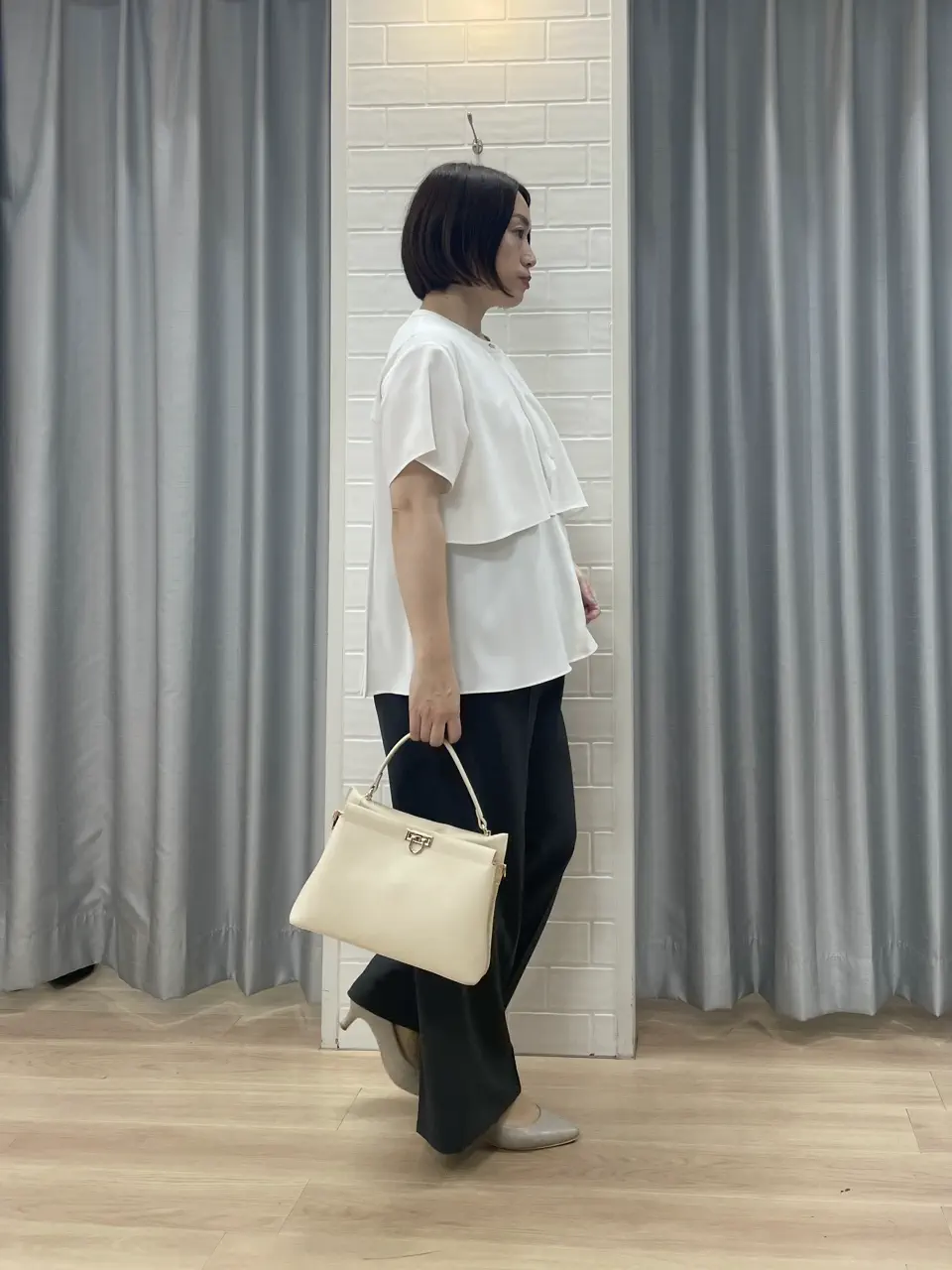 ANY SIS 丸岡 コーディネート画像