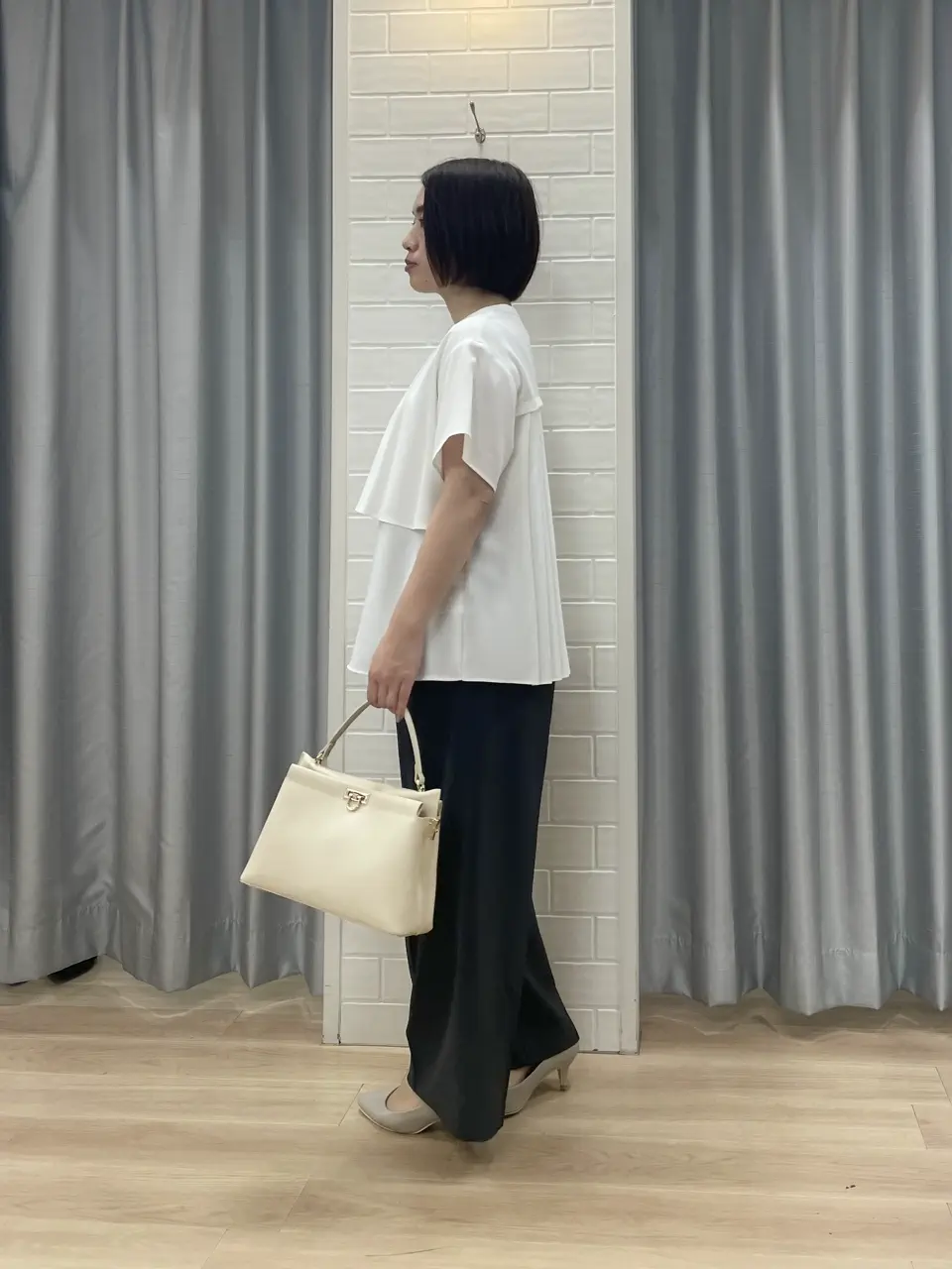 ANY SIS 丸岡 コーディネート画像