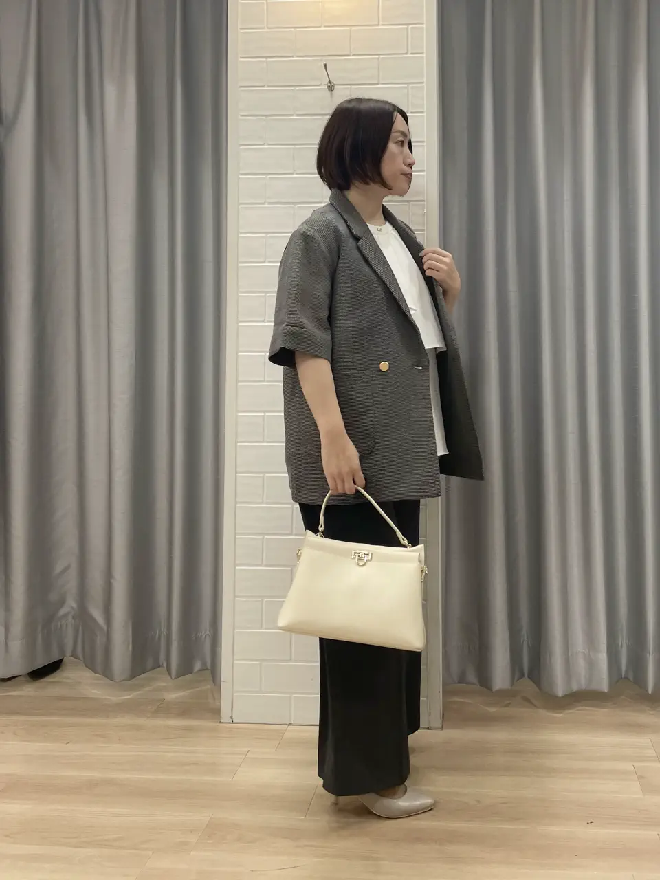 ANY SIS 丸岡 コーディネート画像