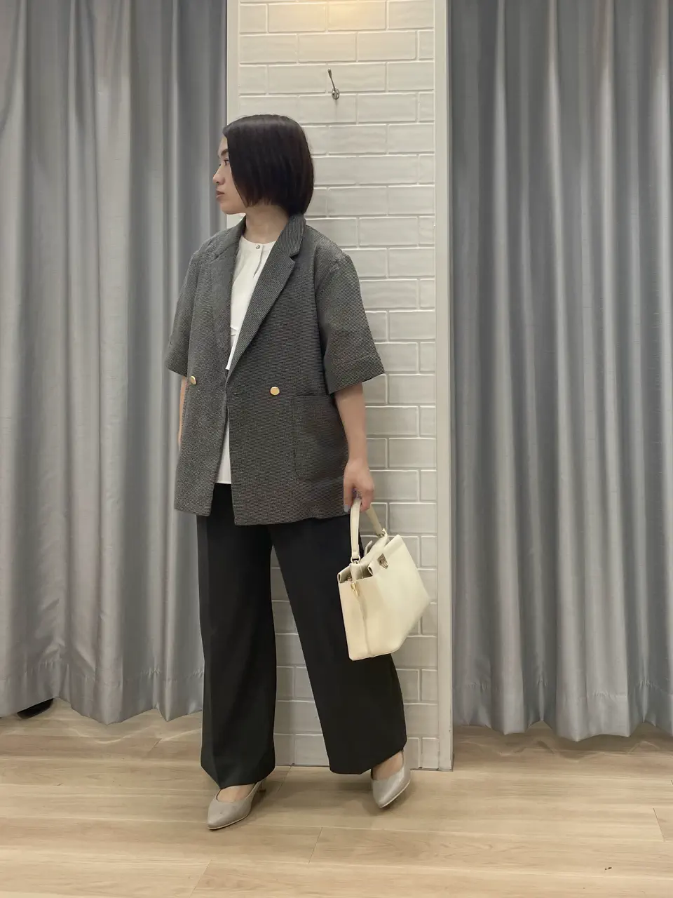 ANY SIS 丸岡 コーディネート画像
