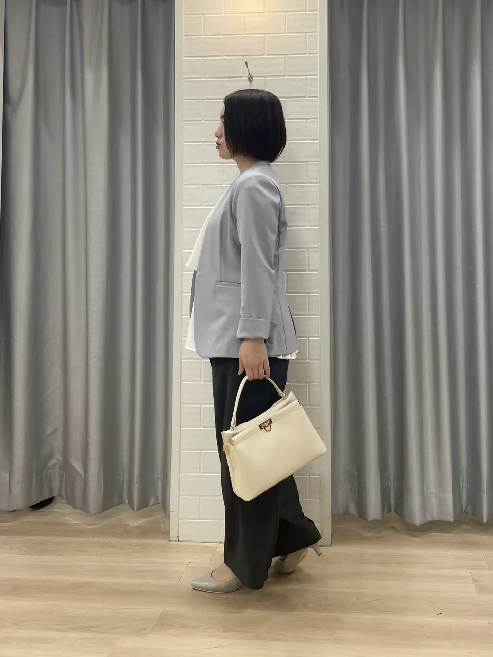 ANY SIS 丸岡 コーディネート画像