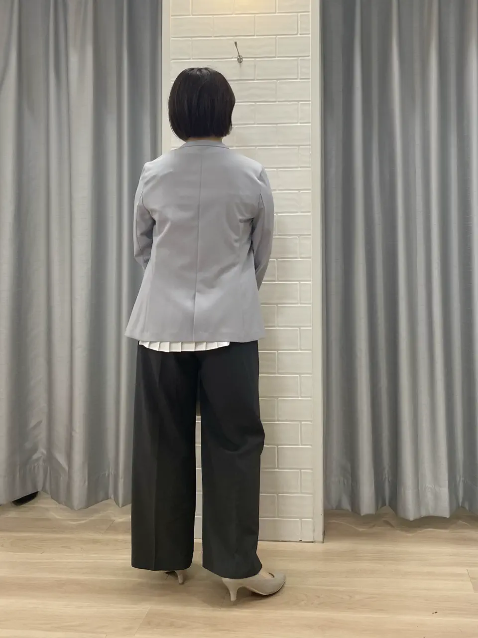 ANY SIS 丸岡 コーディネート画像