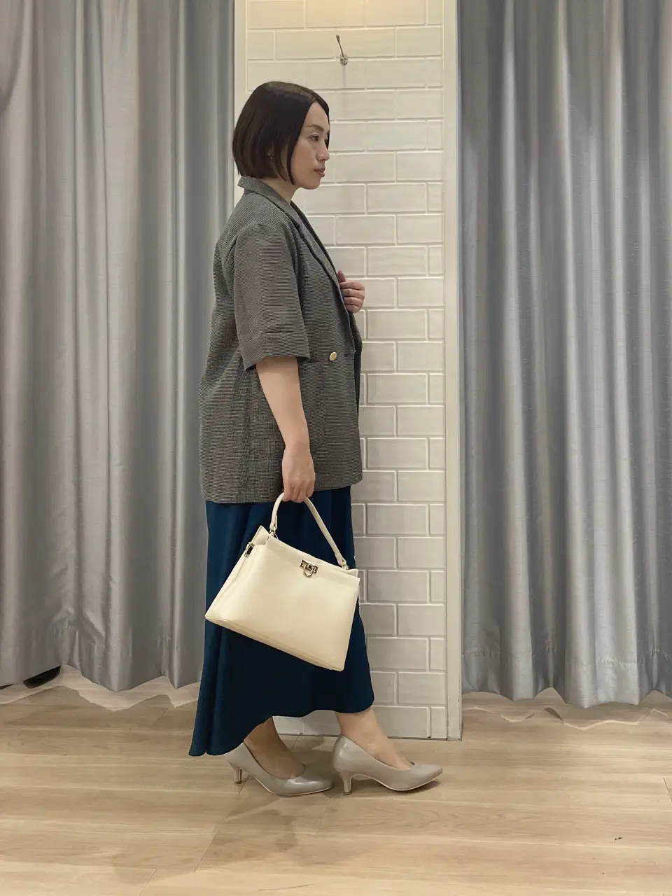 ANY SIS 丸岡 コーディネート画像