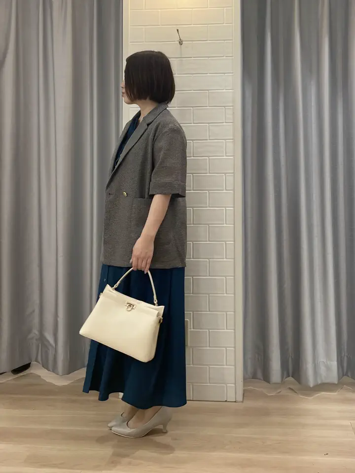 ANY SIS 丸岡 コーディネート画像