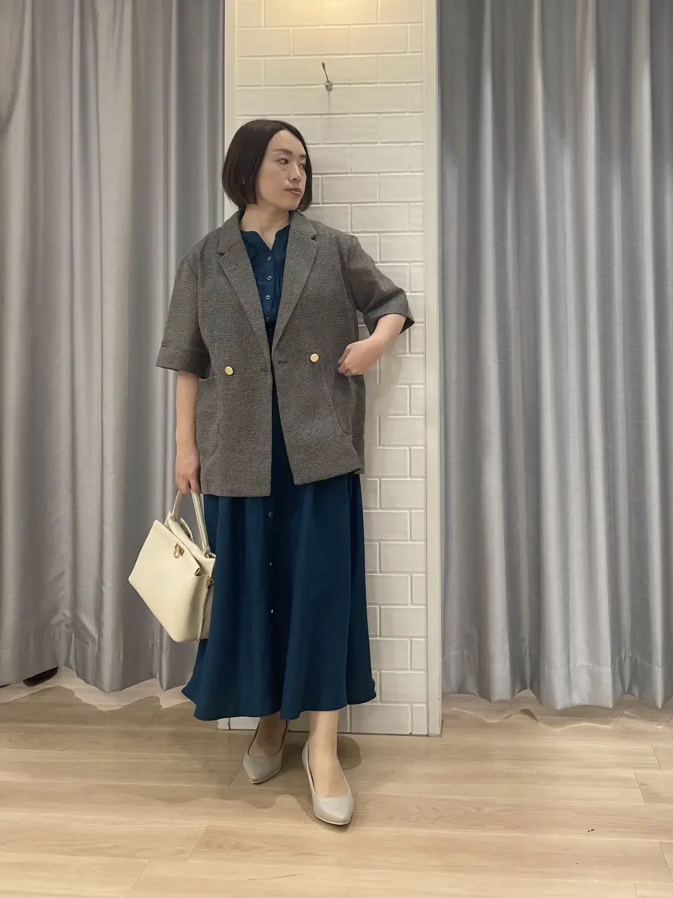 ANY SIS 丸岡 コーディネート画像