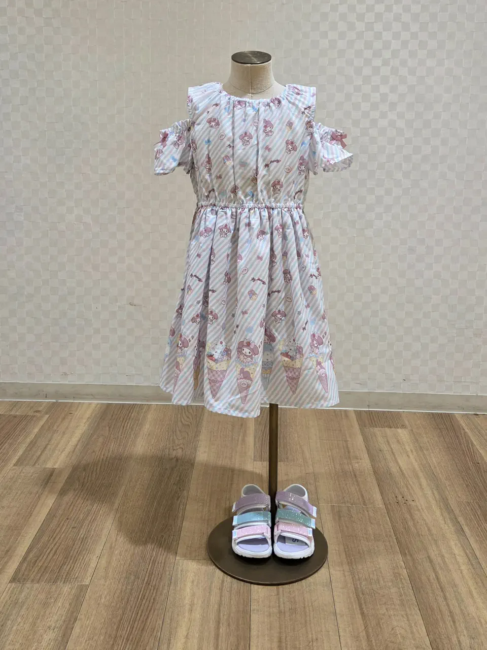 ANY SIS M コーディネート画像