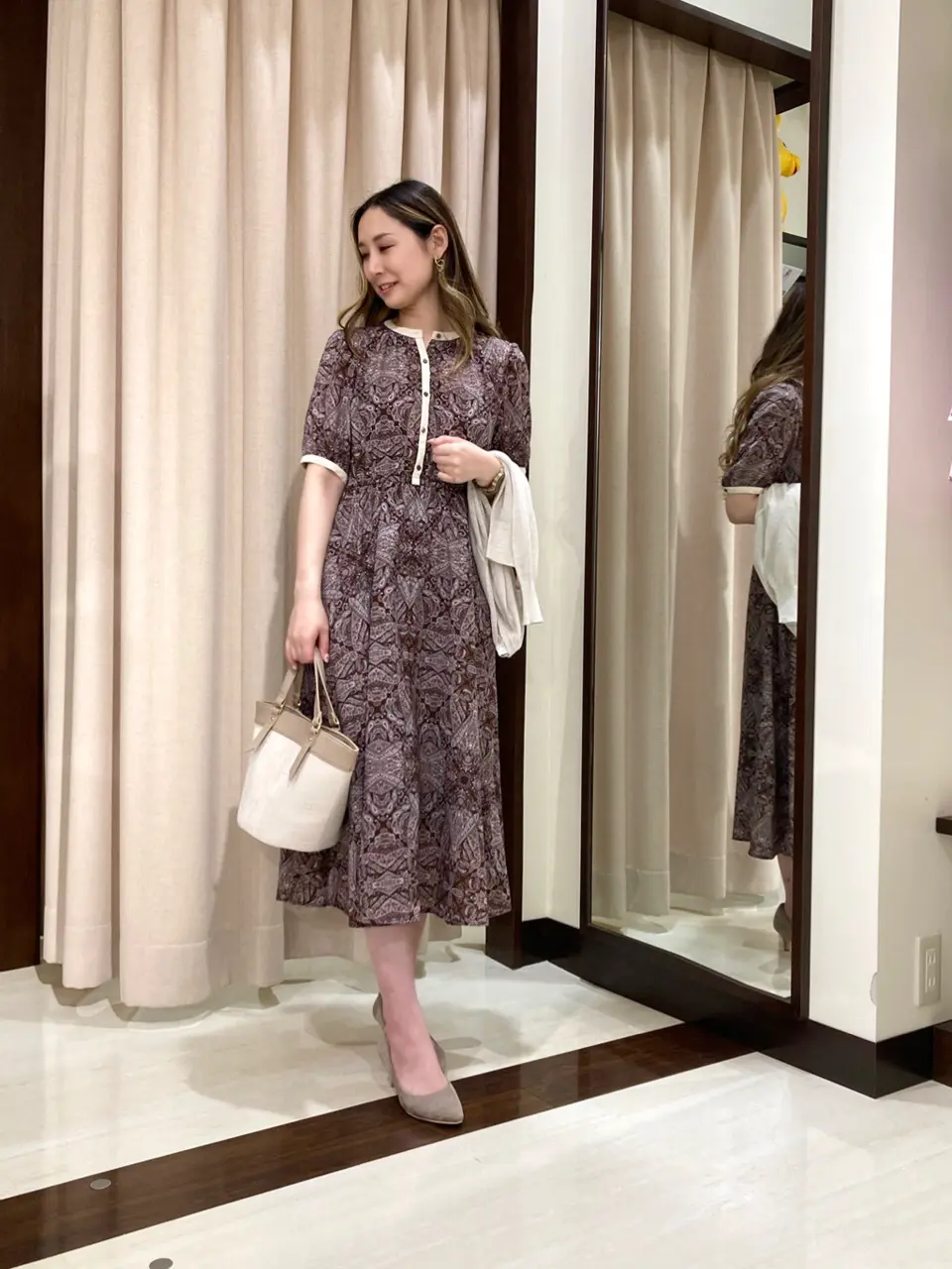 ANY SIS STAFF コーディネート画像