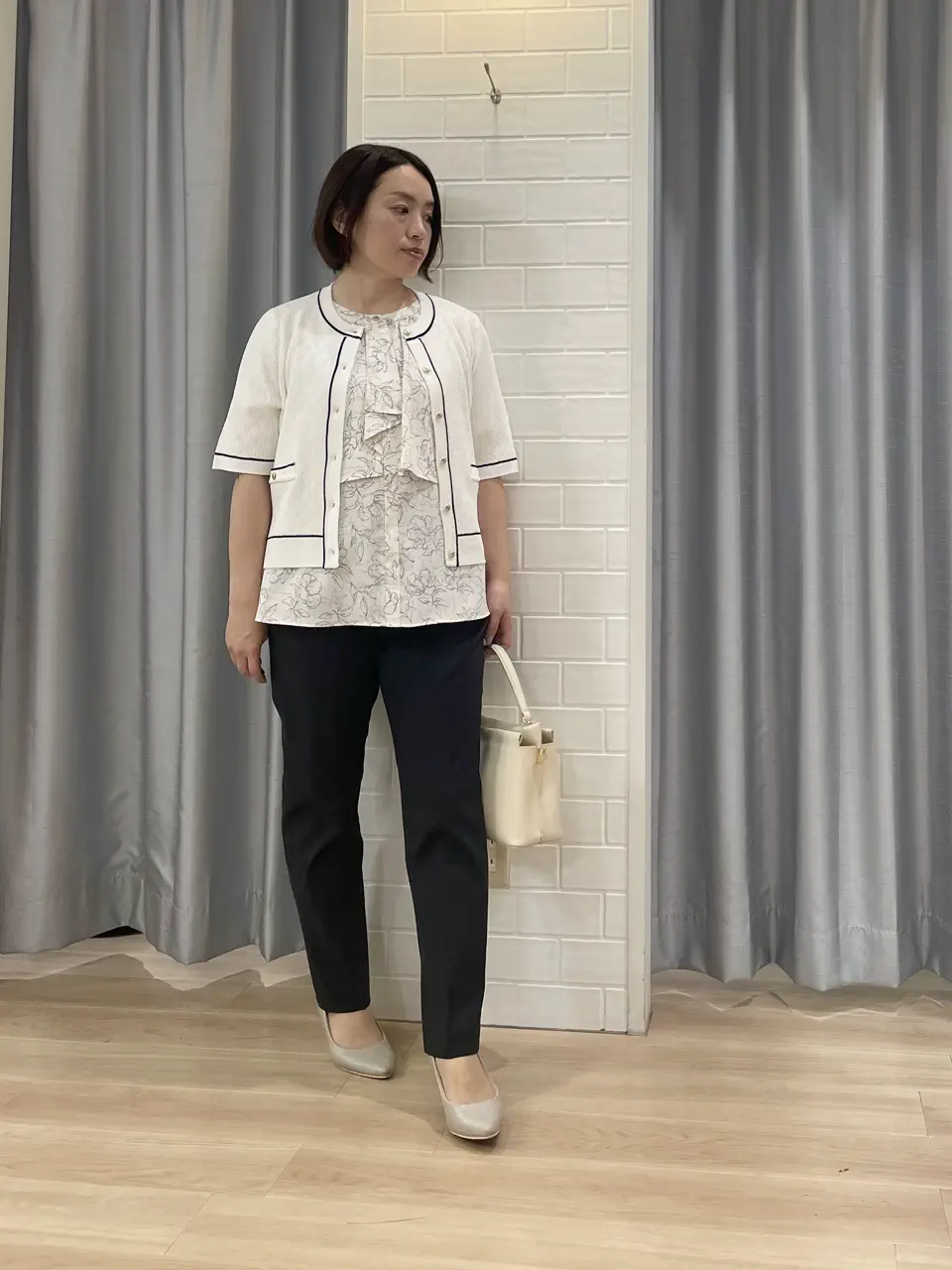 ANY SIS 丸岡 コーディネート画像