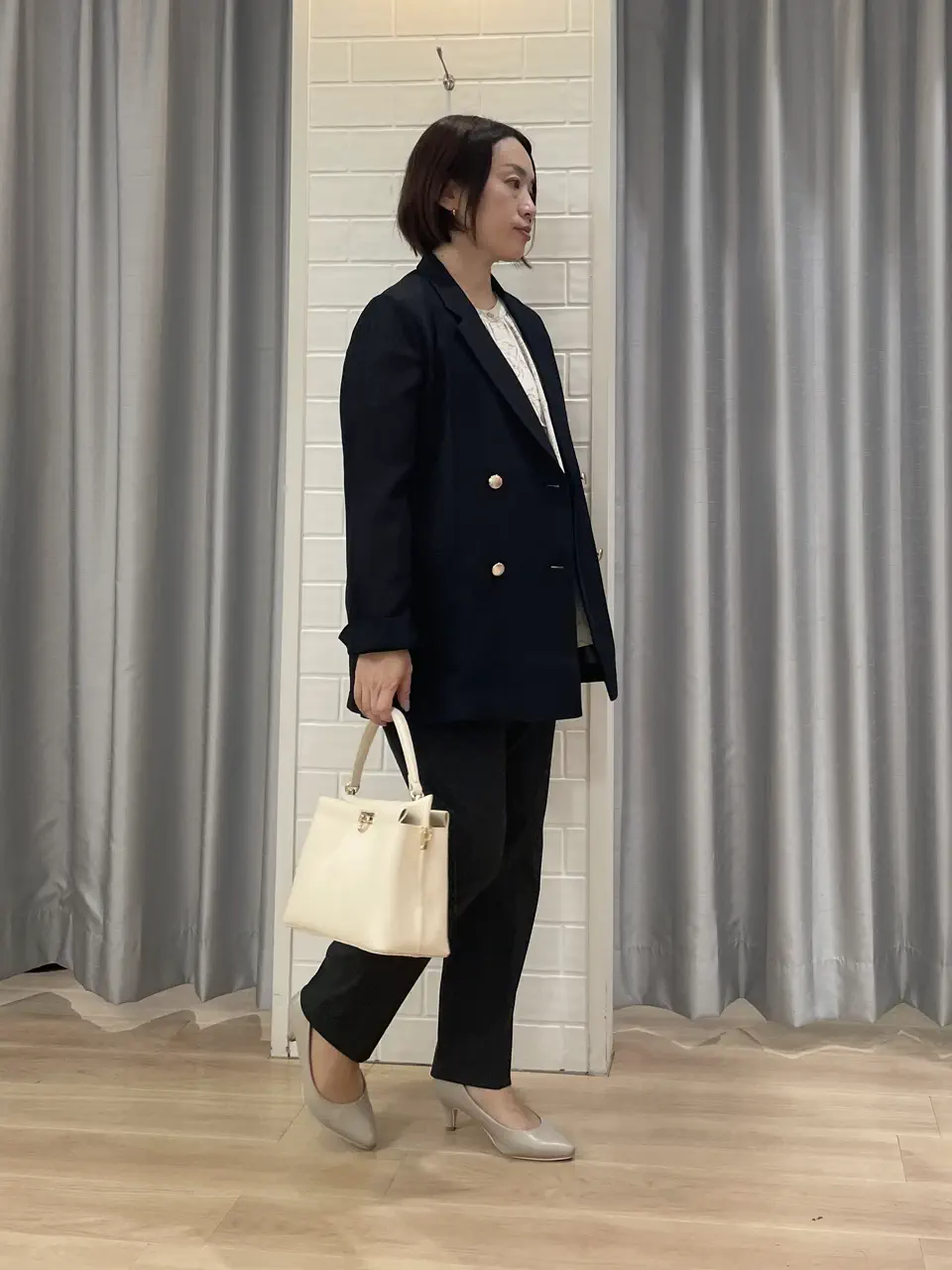 ANY SIS 丸岡 コーディネート画像
