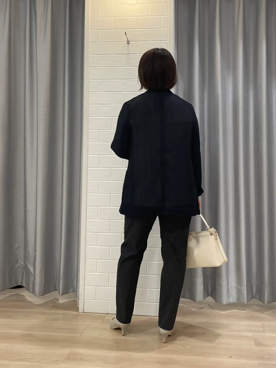 ANY SIS 丸岡 コーディネート画像