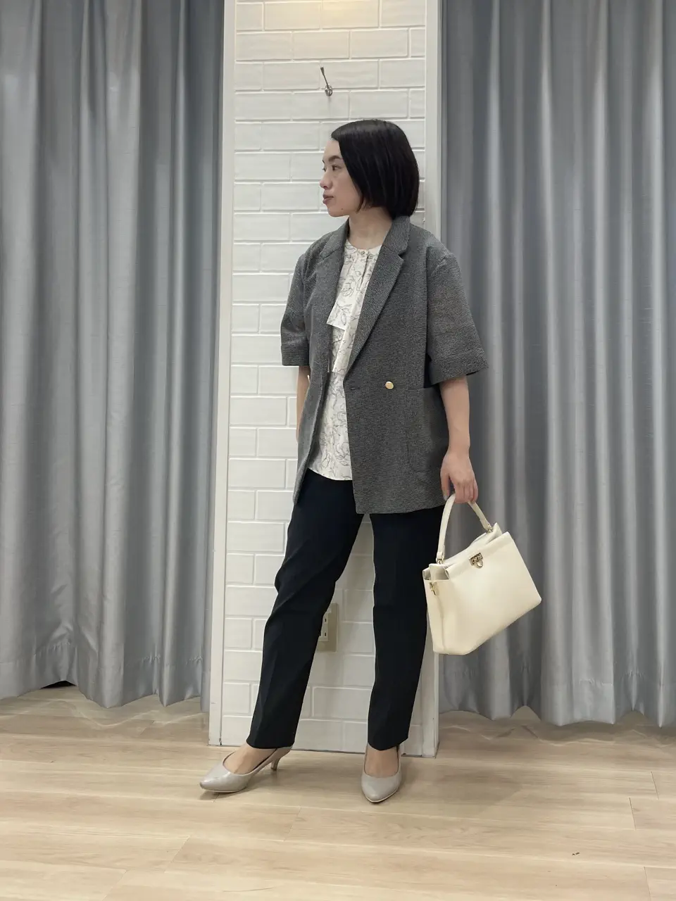 ANY SIS 丸岡 コーディネート画像