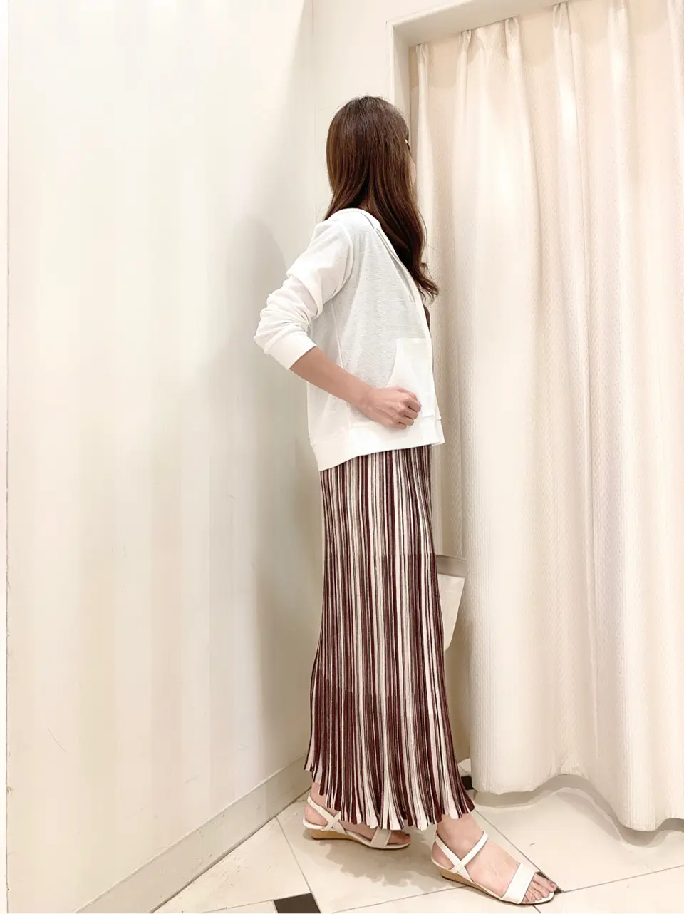 ANY SIS 金井 コーディネート画像