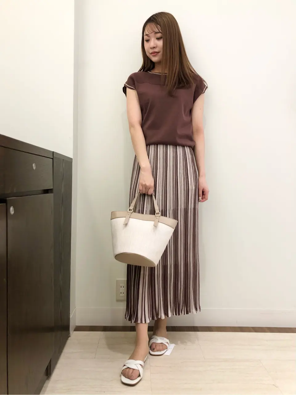 ANY SIS スタッフ コーディネート画像