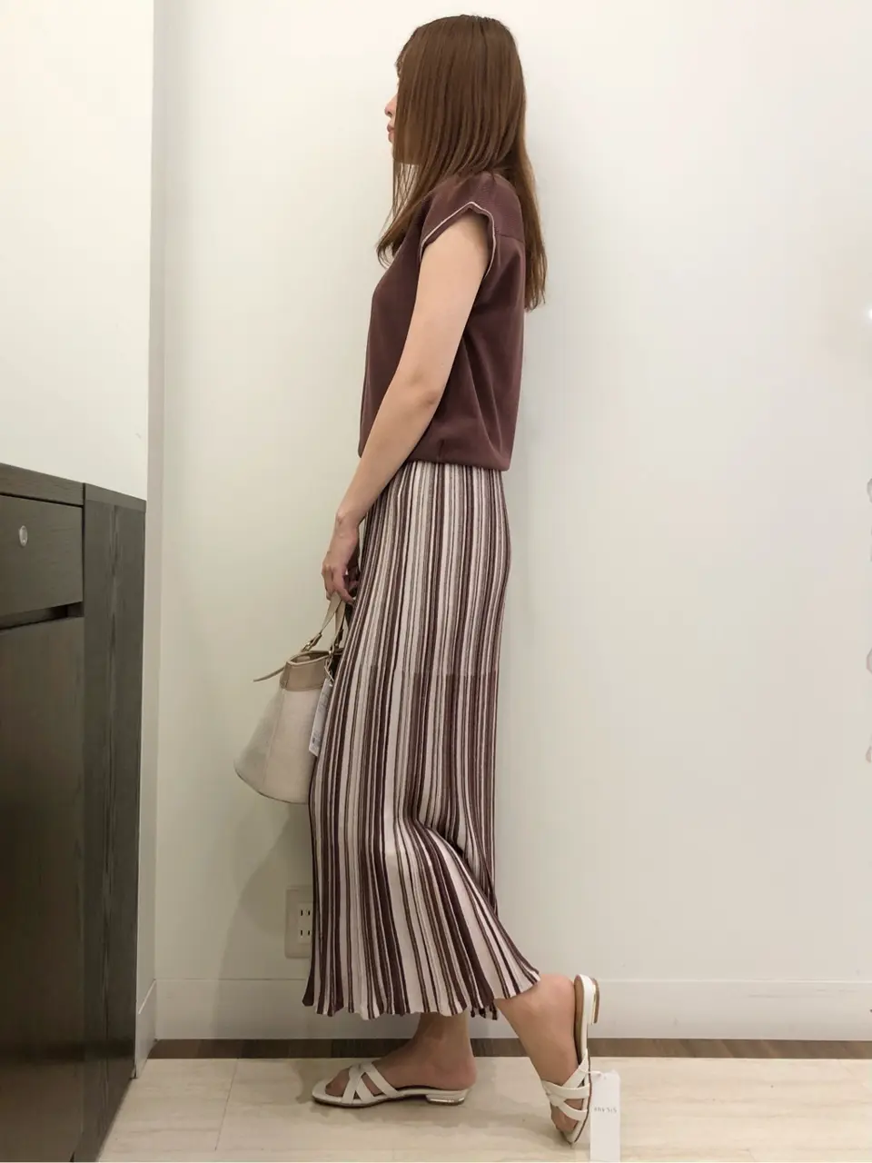 ANY SIS スタッフ コーディネート画像