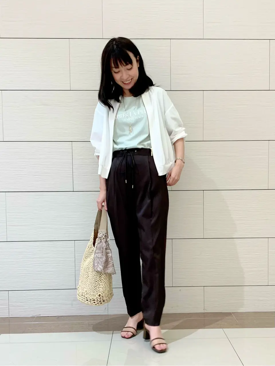 ANY SIS スタッフ コーディネート画像