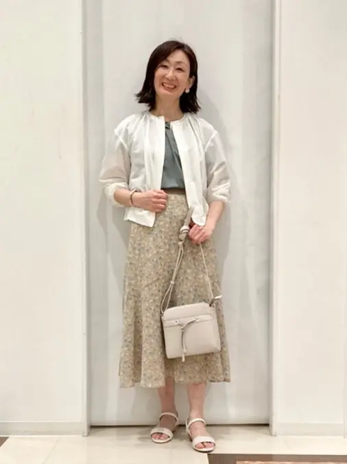 ANY SIS スタッフ コーディネート画像